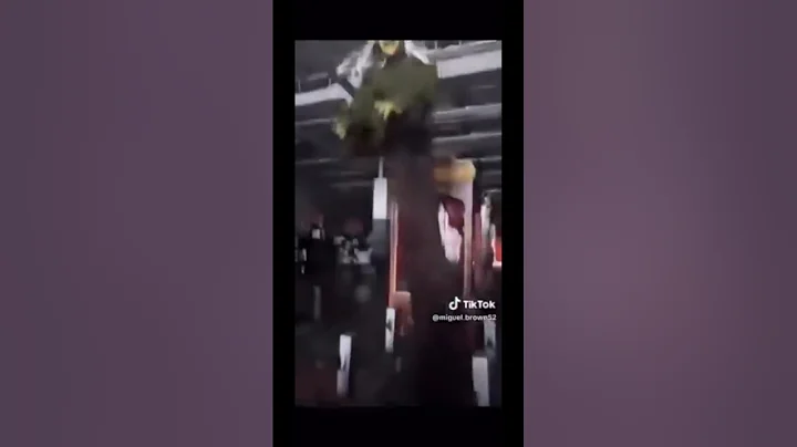 Spirit Halloween Animatronic Knocks out Power! #scary #halloween #spookyseason