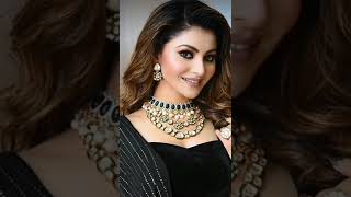 Urvashi Rautela cute WhatsAppstatus #UrvashiR Urvashi Rautela Status - hdvideostatus.com