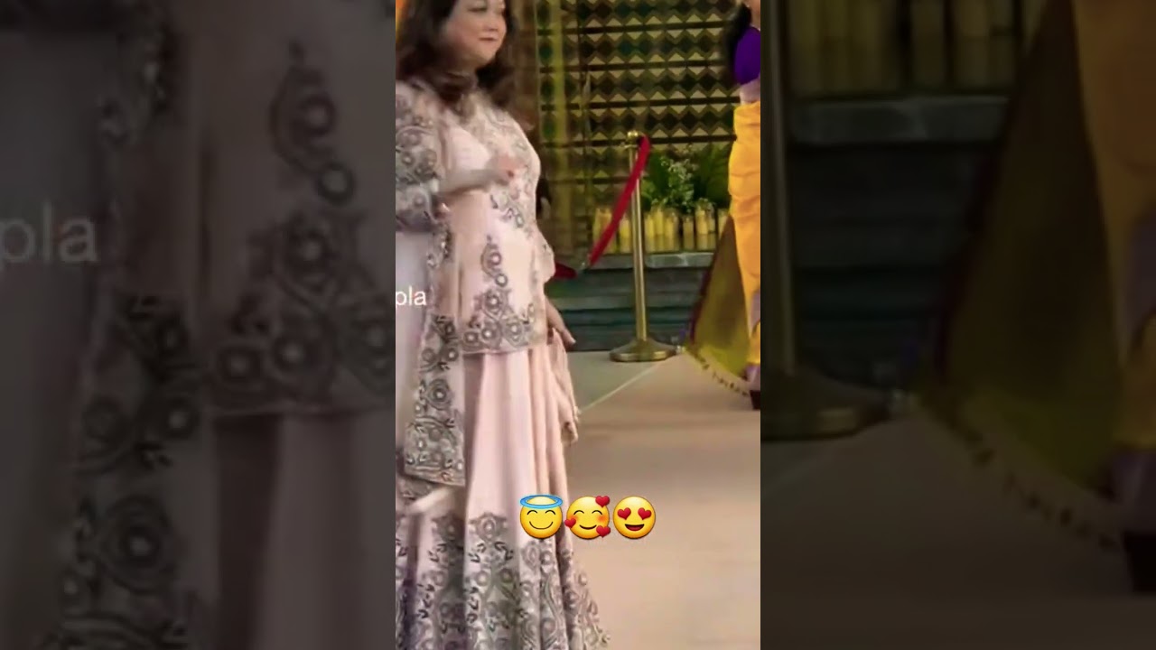 Tina ambani looks wow 