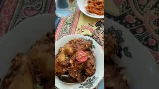 Isi lauk dan makanan ngidang - ngobeng