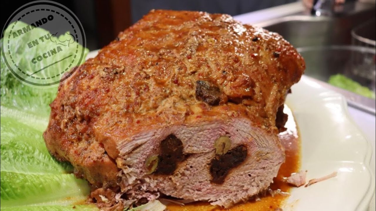 Pierna De Cerdo Mechada Navideña