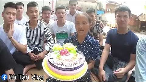 Bà Tân Vlog - Món Quà Ý Nghĩa Từ Các Cháu Chúc Mừng Bà Đạt 1 Triệu Sub