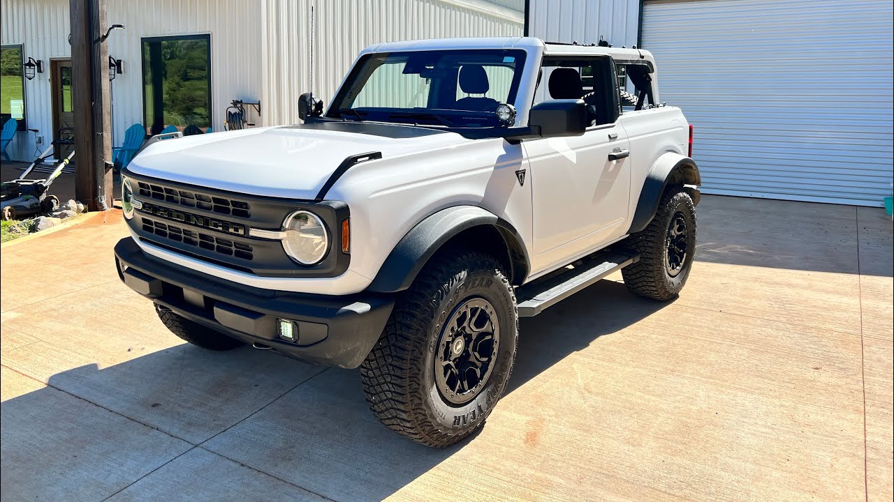 21 Bronco Hardtop removal and 6000 mile update on my Base 2 door Sasquatch!