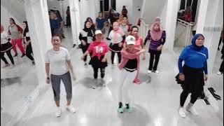 Dance Kreasi ' Busu Busu Setia ' _ Choreo Zin Grace ..