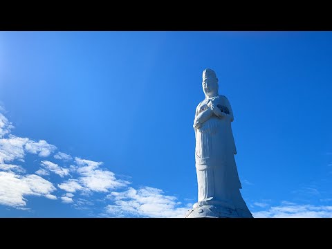 ｛岩手｝青空に映える美しい観音様｛釜石大観音｝