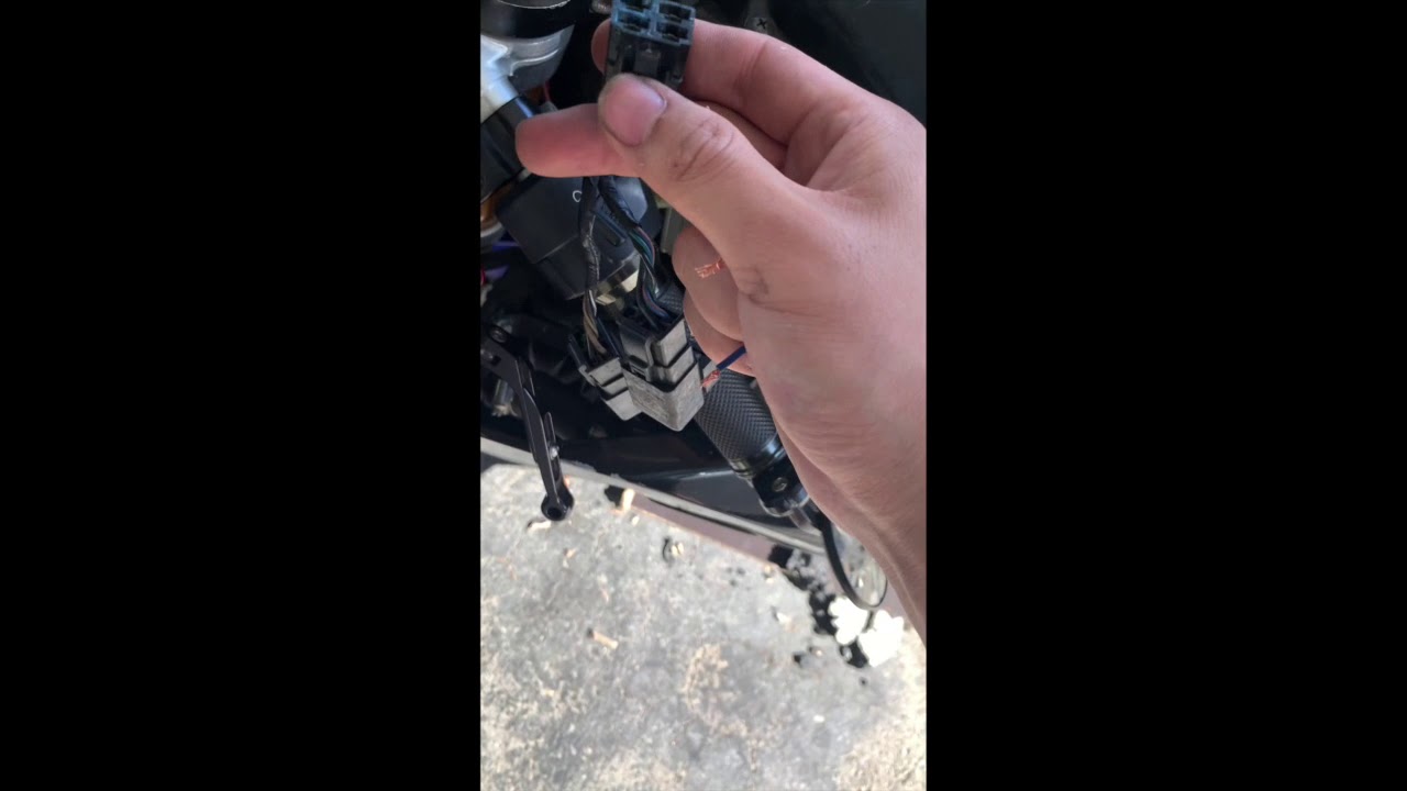 Jump Fuel Pump on 2004 Honda CBR600RR YouTube