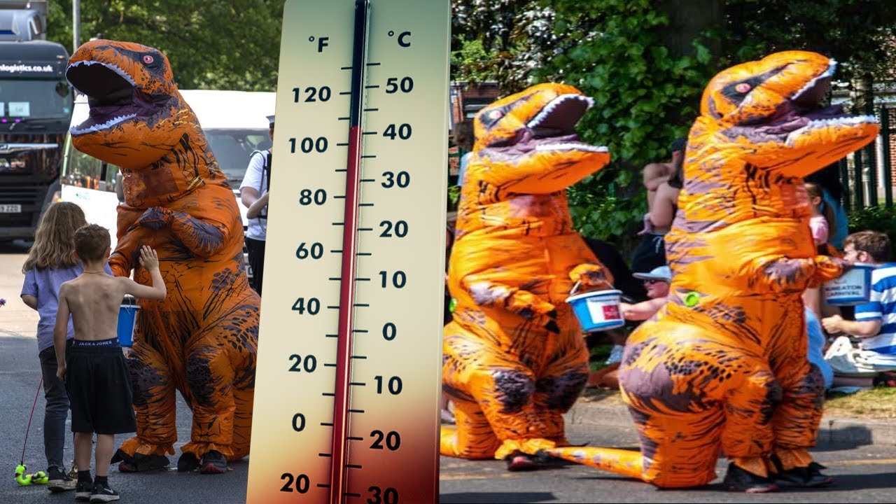 Unbelievable: Dinosaurs Take Over Carnival in 40°C Heat