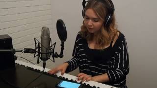 Sofi de la Torre feat. Blackbear - Flex Your Way Out (cover Julia Barylak)