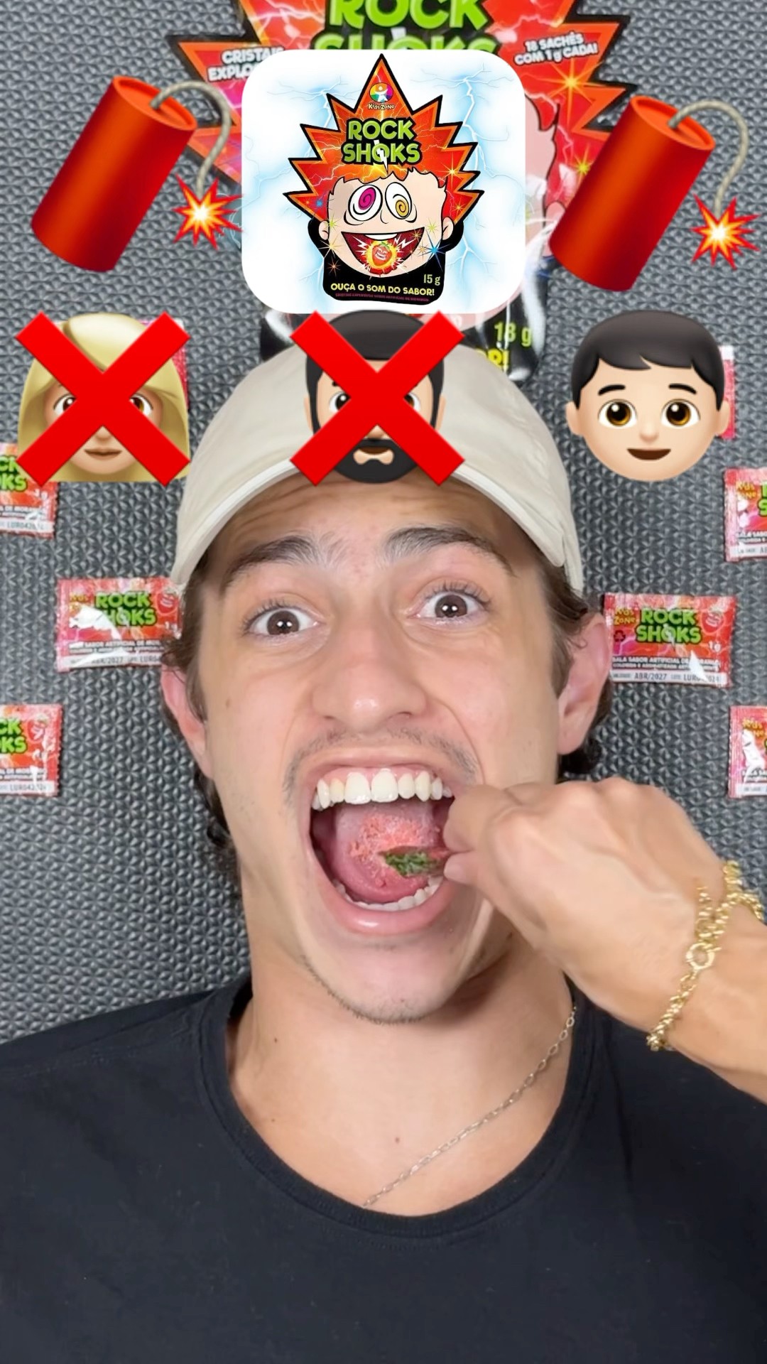 Quem vai comer o doce que estrala na boca?!? #shorts #challenge