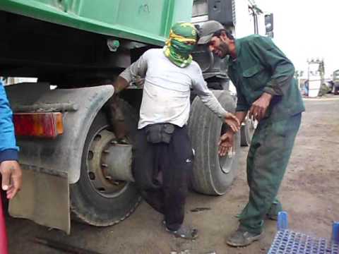 Philippines Vulcanizing (Manual Tire Remove from The Truck) Part 03