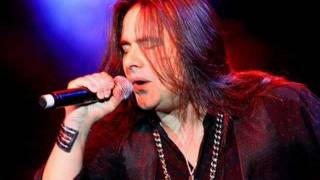 Viper-Love Is All,vocal Andre Matos
