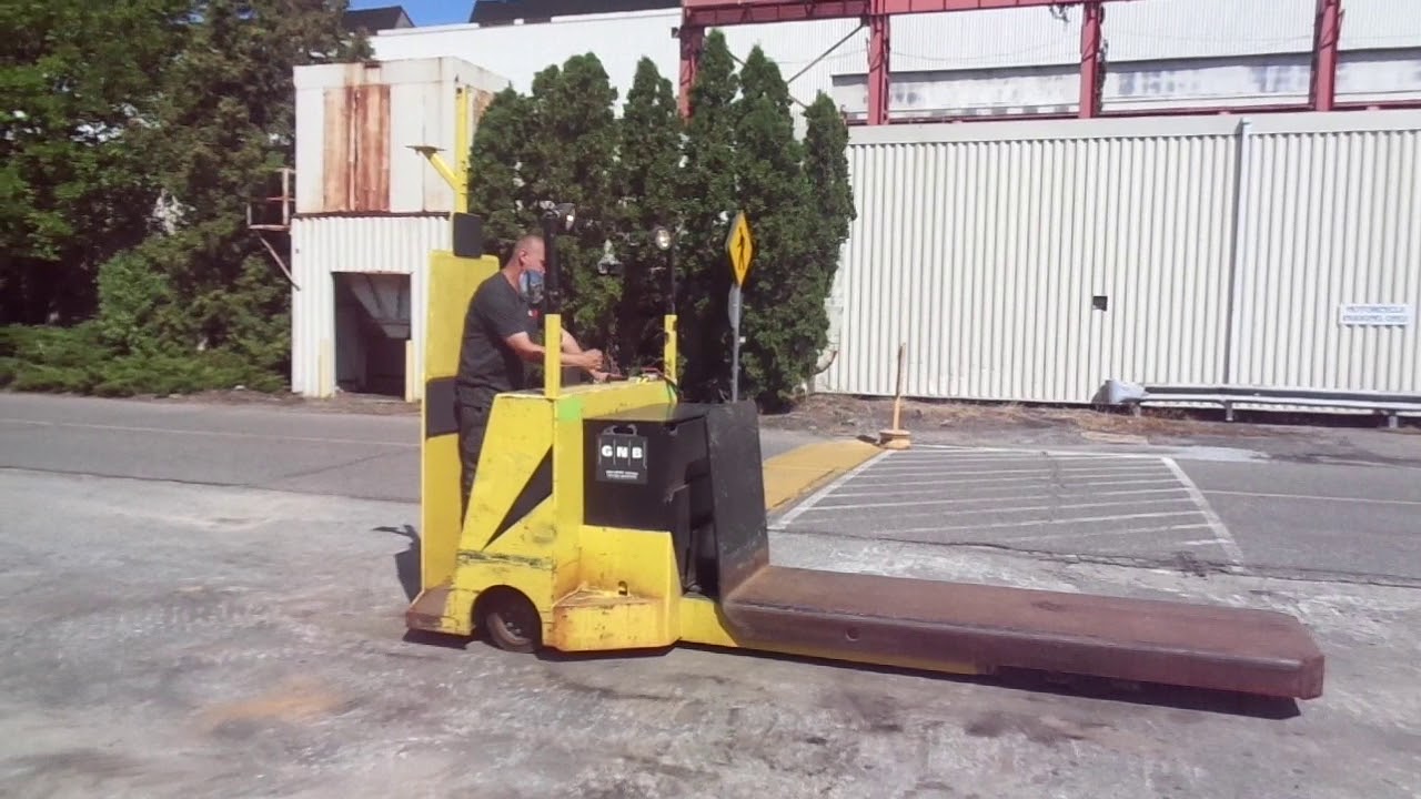 Advanced Vehicle PRDDE Self Propelled Material Lift YouTube