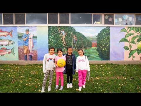 Mid Valley Elementary School mural project