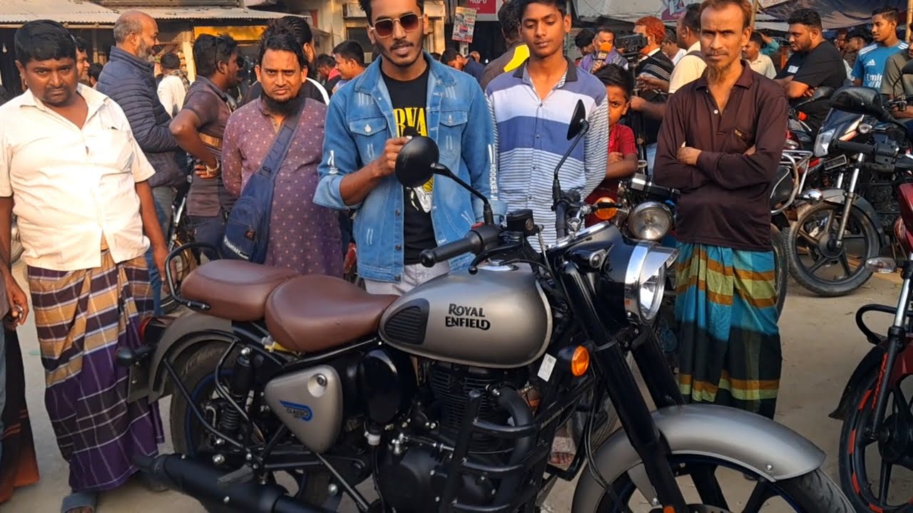 মৌখাড়া বাইক হাট নাটোর জেলা Moukhara bike hat at Natore district 
