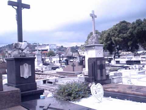 Vídeo: Tafofilas - Amantes De Caminhadas Em Cemitérios - Visão Alternativa