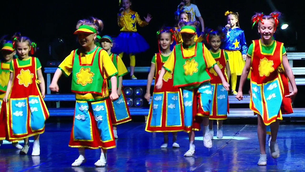 ЭЦ Апельсин. Ансамбль «Фантазеры» и вокальный ансамбль «Детки», 