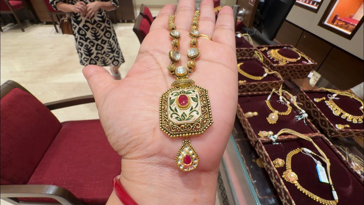 Tanishq New Gold Necklace Set Designs with Price/Chain type Necklace/Gold Necklace/Deeya