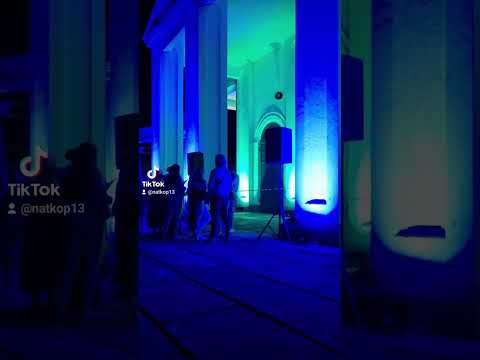 Video: St. Louis Rooms-Katholieke Kerk (Sv. Ludvika baznica) beschrijving en foto's - Letland: Kraslava