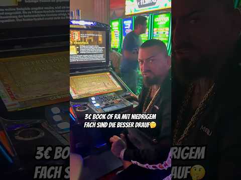 2 hands of blackjack at $2000 each at Plaza Las Vegas 🫨