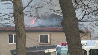 Fire destroys condemned building in Muskegon Heights