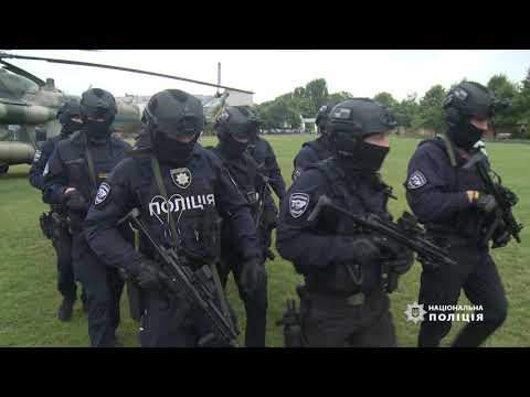 Нацполіція направила на Житомирщину гелікоптер зі спецпідрозділом ТОР