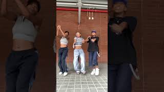 Uyabalabala Amapiano Dance Challenge  amapianovibessa amapiano amapianodancechallenge dance