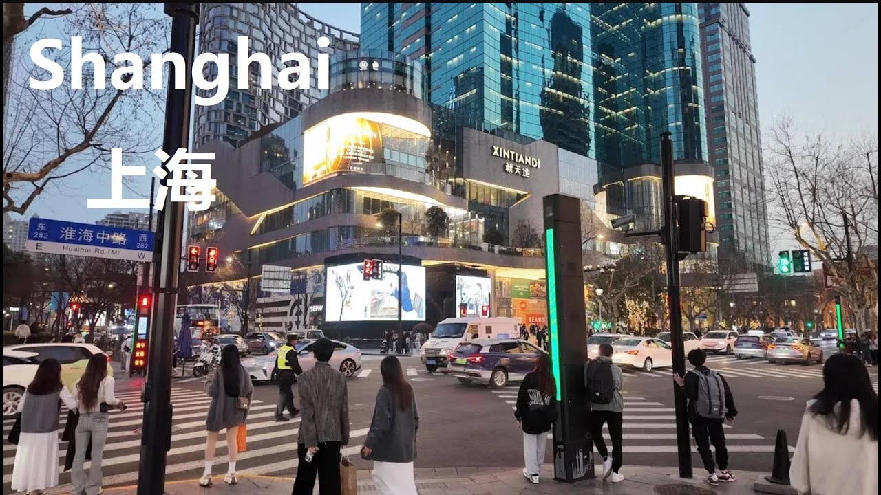 Paris, Francia | Printemps Mall | Passeggiata Notturna in Città 4K
