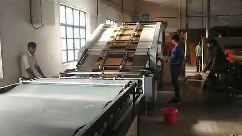 Automatic pasting machine for corrugated box