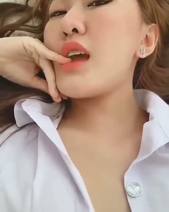 Menikmati apem janda desa jem baut wangi