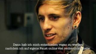 Jona Weinhofen von BRING ME THE HORIZON fur peta2