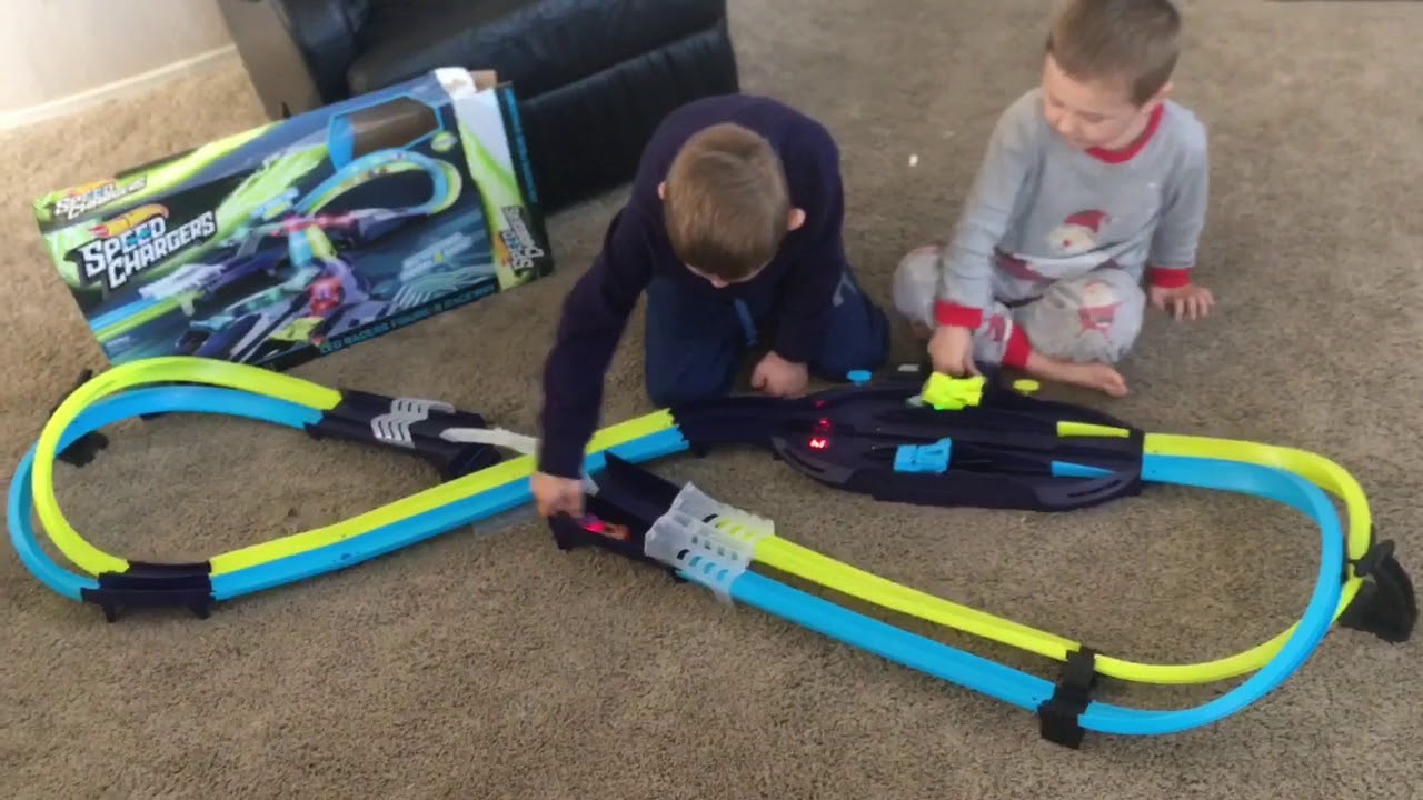 Hot Wheel Speed Charger cars and track! Round 2