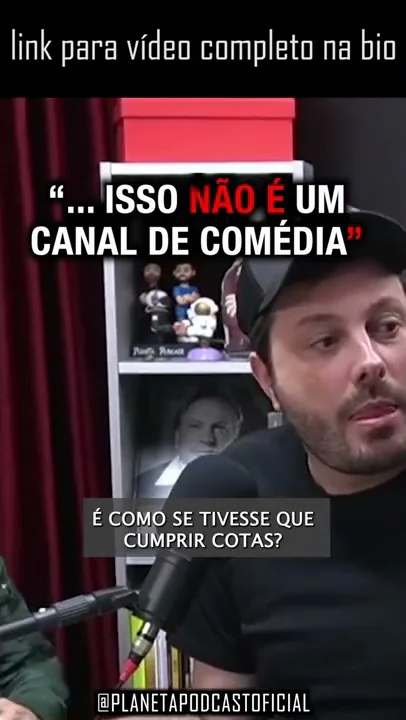 imagem do vídeo "COMEDIANTE LÁ QUE NEM CARREIRA TEM”- Danilo Gentili, Oscar Filho e Diogo | Planeta Podcast #shorts