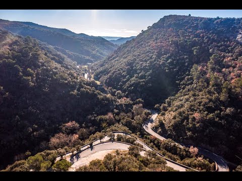 Provence scenic drive - Bonnieux - Lourmarin, France