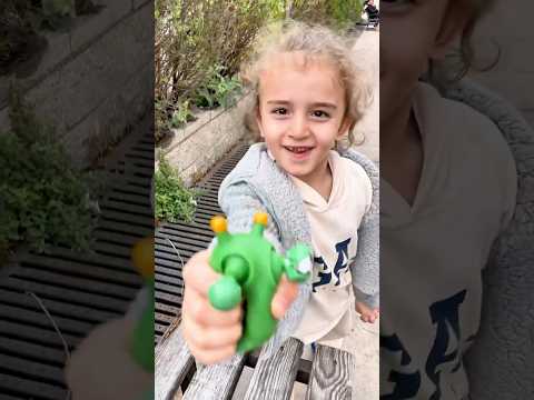 أدم المحتال عمل مقلب بعفراء شوفوا شو صار     