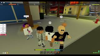 Showing People Star in ROBLOX DA HOOD VOICECHAT