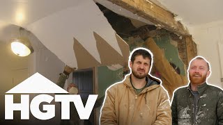 "Our Biggest Project EVER!" Evan & Keith Alter $14,000 Dump Into Cozy Craftsman Home | Bargain Block