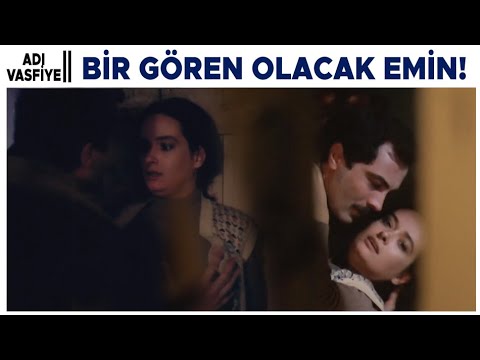 Adı Vasfiye Türk Filmi | Vasfiye ile Emin yakınlaşırken basılıyor!