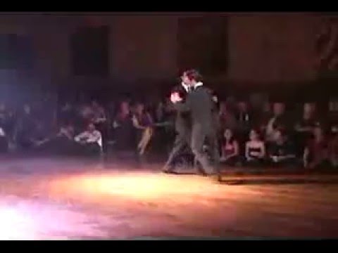 Video: Argentinischer Tango Für Erfolgreiche Männer