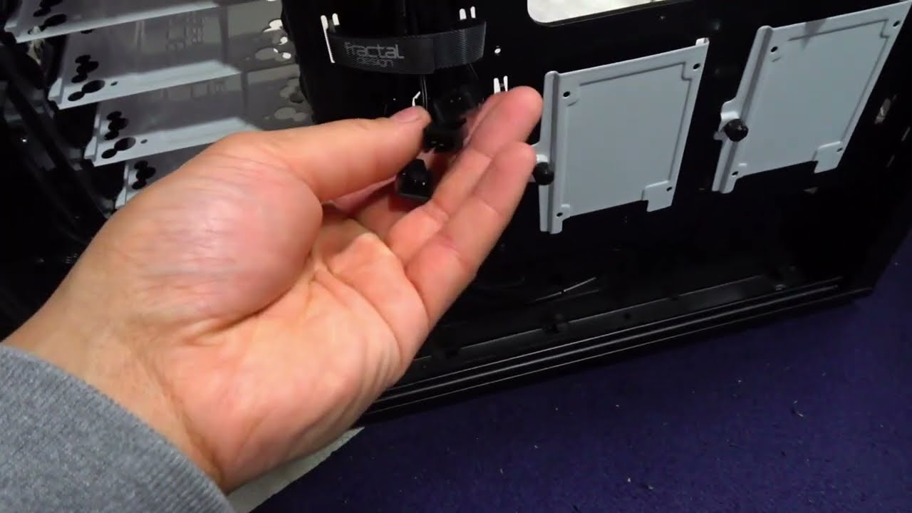 Fractal Design - Define R5 PCケースを開封！ - YouTube