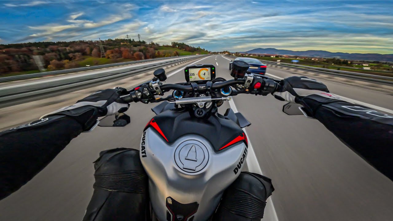 DUCATI STREETFIGHTER V4 PUSHING LIMITS