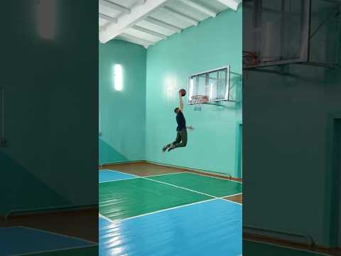 Dunk 5.9 33 years old men #dunk #jump #training #verticaljump #verticaljumptraining #dunks
