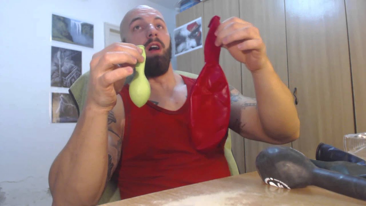 Biggest balloons ever! master bedroom for rent