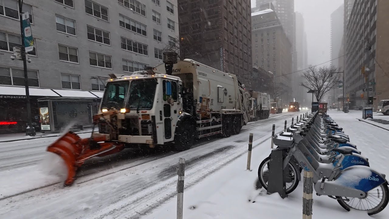 NYC blizzard: Watch live cams as snow falls across the city