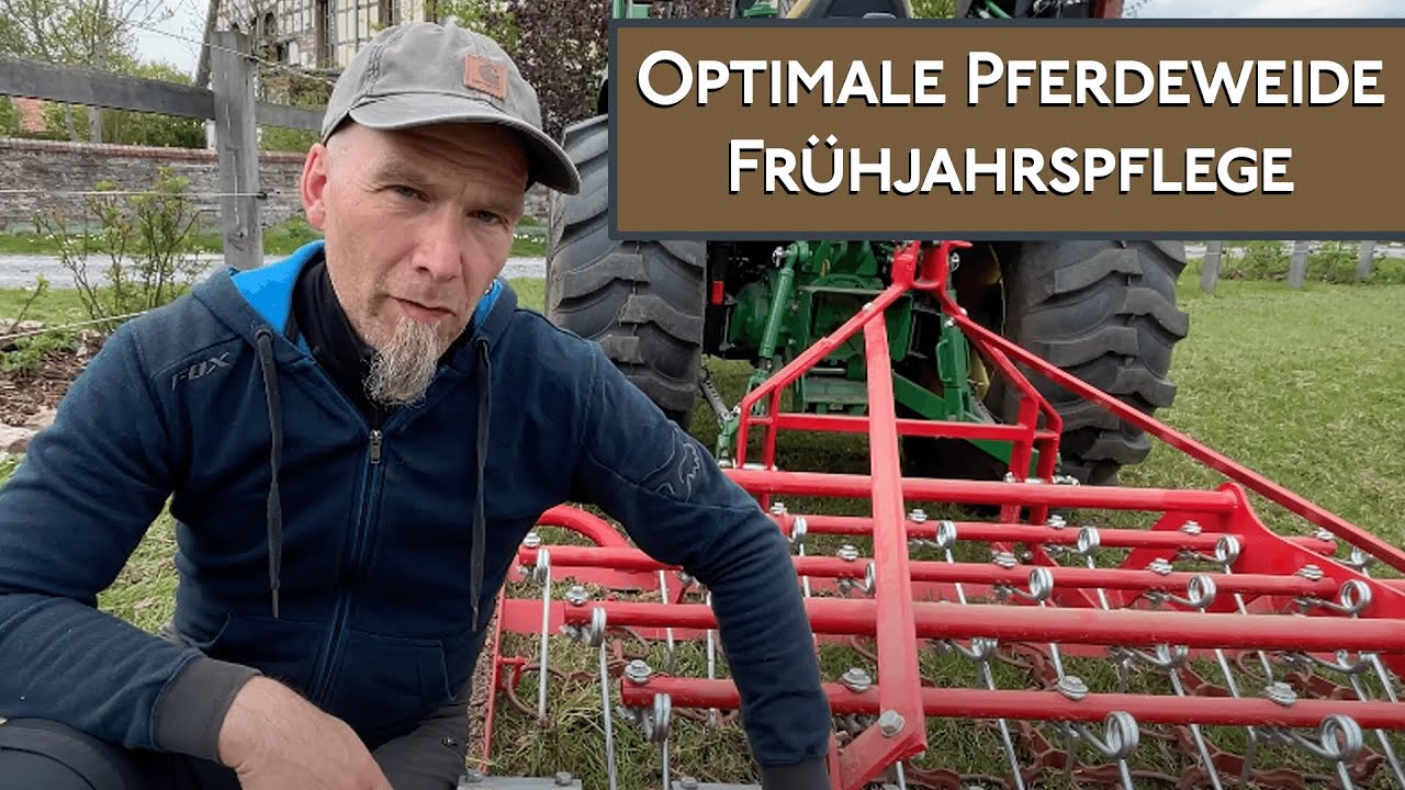 Pferde - Weide /Wiese schleppen, striegeln und pflegen mit John Deere Kompakttraktor + Kombischleppe