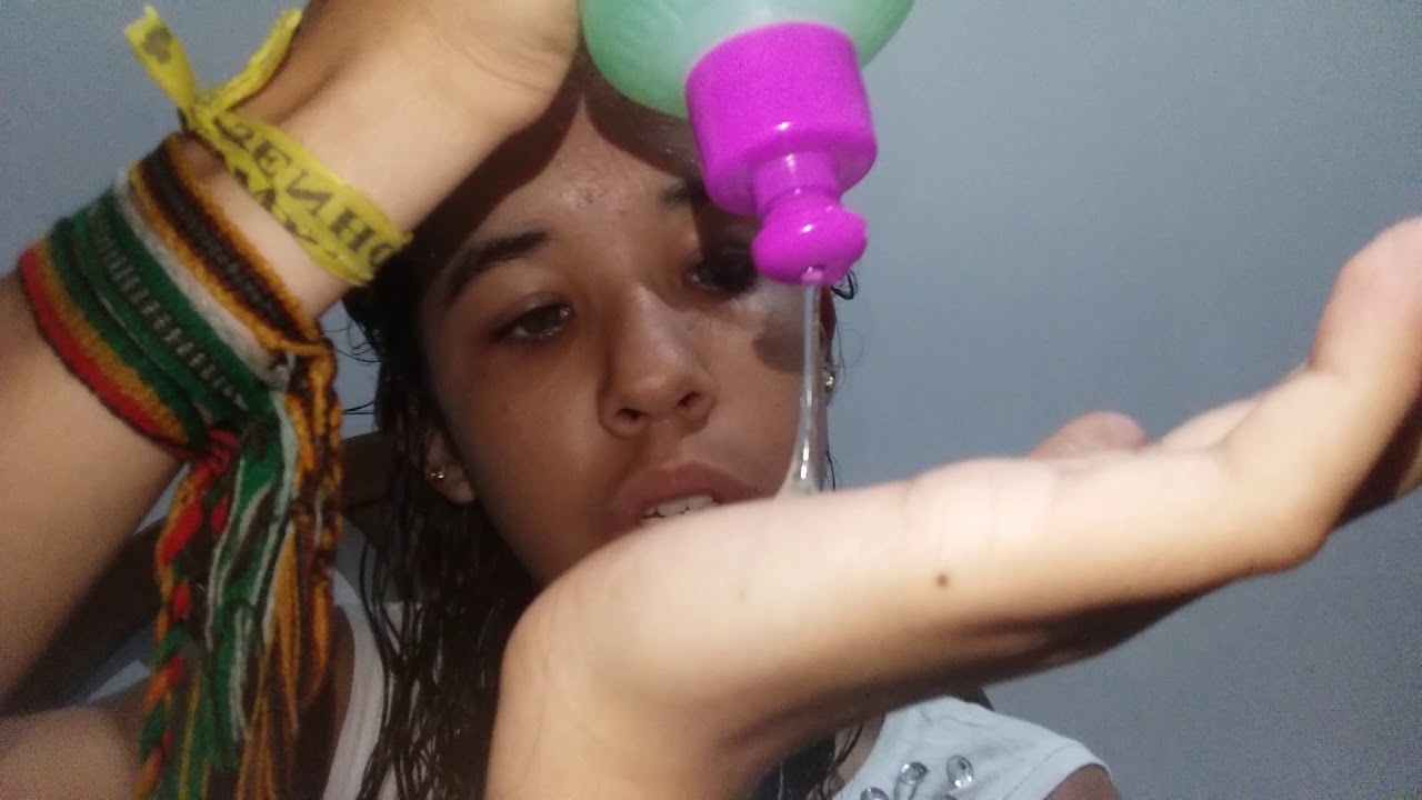 ASMR (vídeo pra dar sono) Finalizando meus cachos #2 - Sons de boca, tapping e voz suave