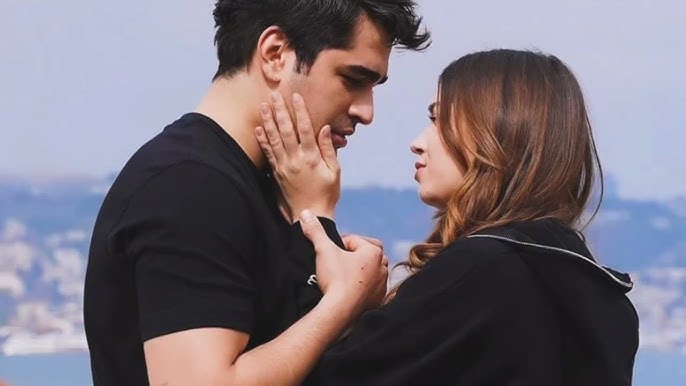 Yalı Çapkını Afra Saraçoğlu ile sevgilisi Mert Ramazan Demir ayrıldı -  YouTube