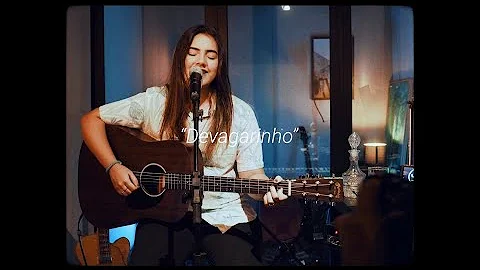 Devagarinho - Gilsons, Mariana Volker (Cover) | Sabrina Oliveira • Live Sessions