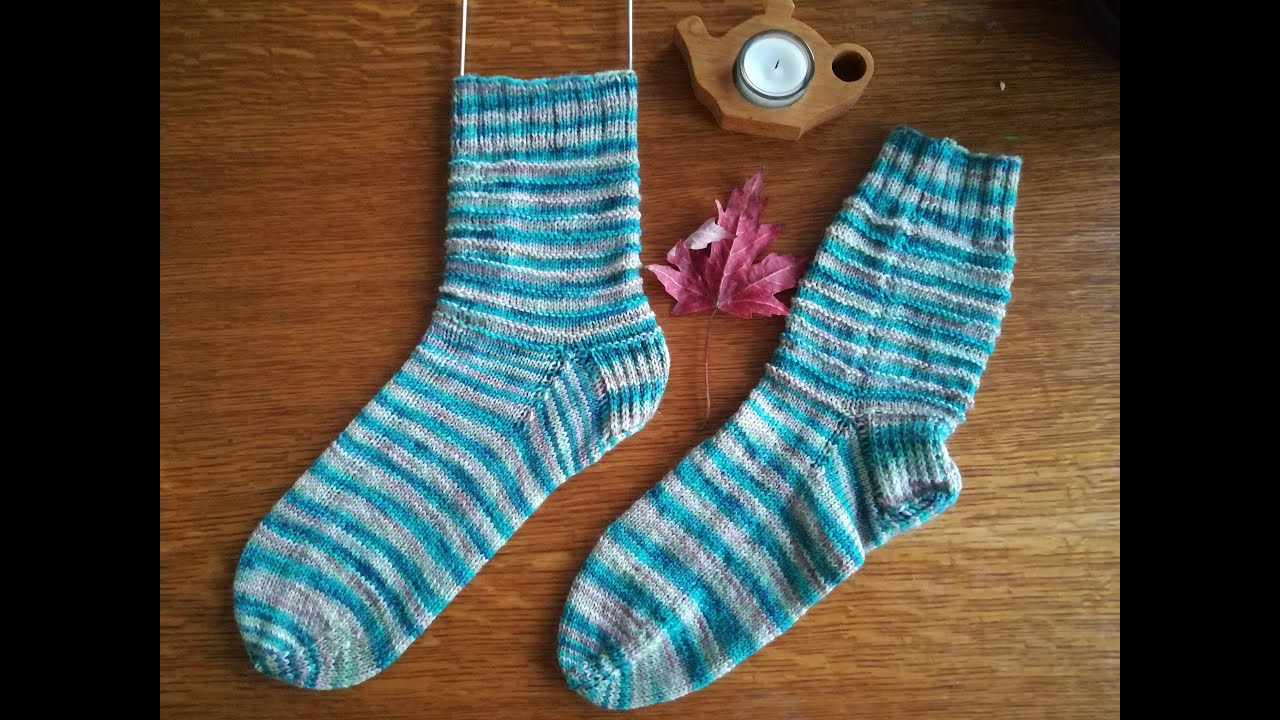 saramisch_knits - Der Sophie Scarf, der Lazy Cat Cardigan von Veronika Lindberg, Buchneuheiten...🍁🧶🐑