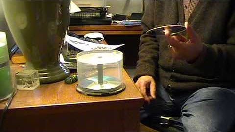 How to attach a label to a cd or dvd