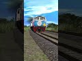 Rangkaian Kereta Hype Trip Melintas